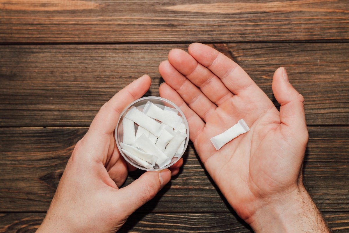 Die dunkle Seite von Nikotin Pouches: wie Abhängigkeit normalisiert wird - PIQ | Energypouches.de
