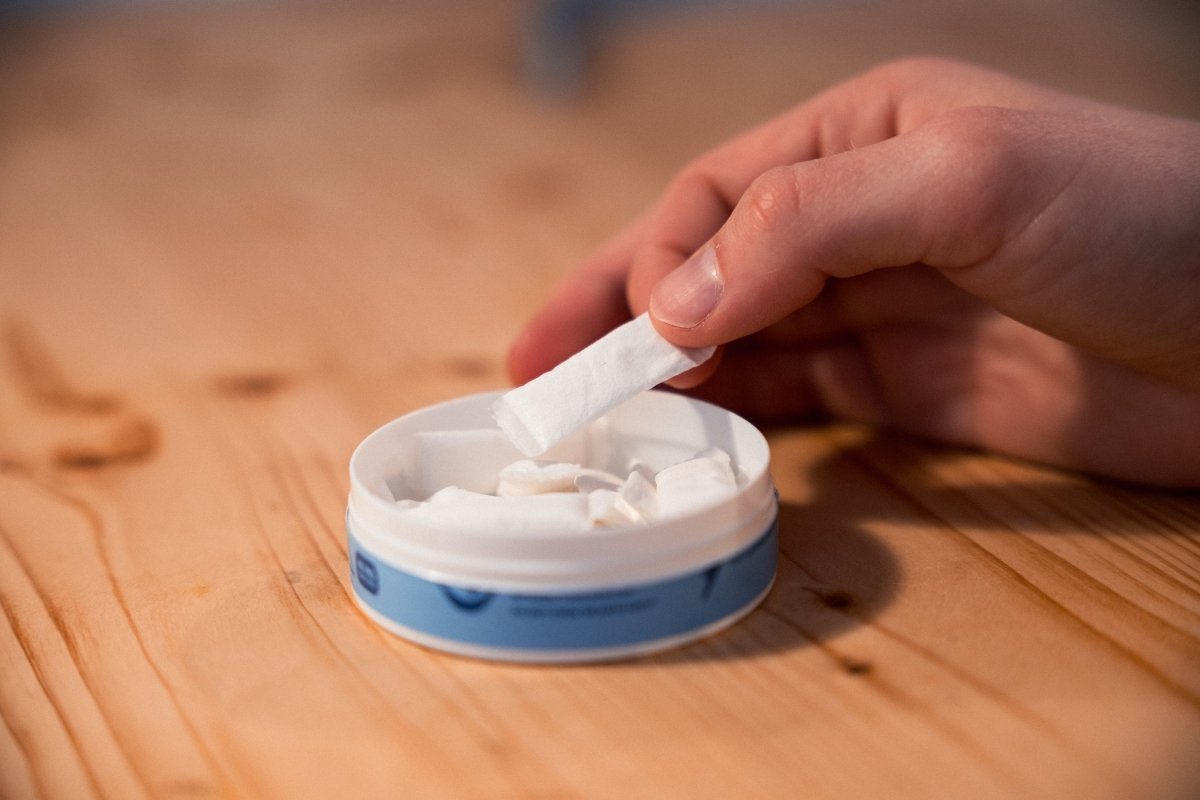 Was ist der Unterschied zwischen Koffein Pouches, Snus und Nikotinbeuteln? - PIQ | Energypouches.de